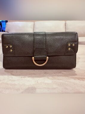 Sondra Roberts Green Pebbled Leather Foldover Clutch with Gold D-Ring